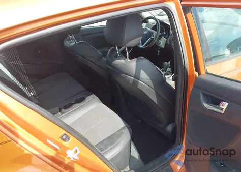 2013 Hyundai Veloster Base W/Black from USA, damaged, VIN KMHTC6AD8DU161702